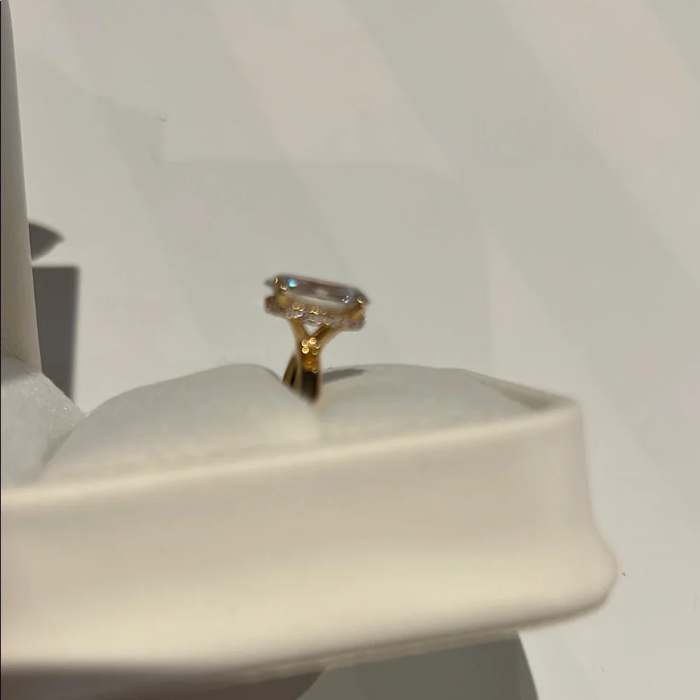 Elegant lab grown 2 carats 18k Gold Diamond Ring oval brilliant vvs clarity - Picture 10 of 13